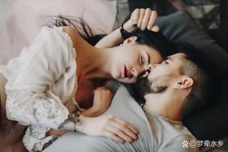 梦见和男人有暧昧肢体动作