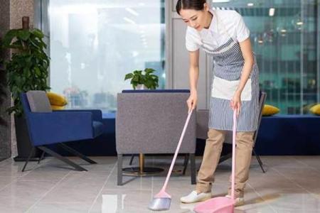 女人梦见很多人来家里是什么预兆