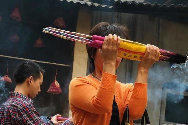 装修开工上香上几根