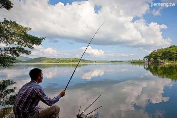 梦见钓到鱼是什么意思 梦见钓到鱼是什么意思