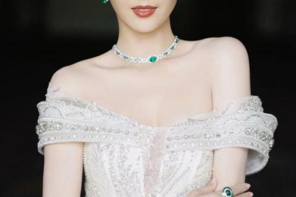 赵丽颖星座 佟丽娅什么星座